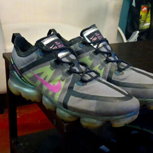 NIKE AIR VAPORMAX 2019 PRM 'FUCHISIA LIME' SZ 11.5 AT6810-001